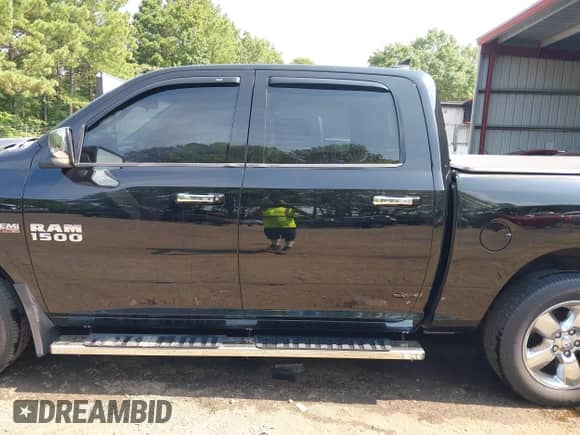 2014 Ram 1500 Big Horn z VIN 1C6RR7LT8ES420815, wystawiony jako IAAI lot #42848109 z przebiegiem 139 867 mil mil oraz . Historia ofert i sprzedaży dostępna na DreamBid. Obrazek 15.