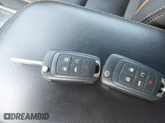 2017 Chevrolet Impala Premier с VIN 1G1145S30HU111643, выставлен на аукционе IAAI как лот 42945266 с пробегом 242 750 миль миль и . История ставок и продаж доступна на DreamBid. Изображение 11.