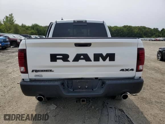 2018 Ram 1500 Rebel z VIN 1C6RR7YTXJS232610, wystawiony jako Copart lot #67171375 z przebiegiem 72 317 mil mil oraz Szkoda całkowita • Salvage title. Historia ofert i sprzedaży dostępna na DreamBid. Obrazek 6.