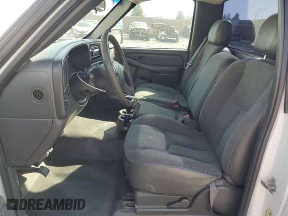 2006 Chevrolet Silverado 1500 Work Truck с VIN 3GCEC14VX6G246762, выставлен на аукционе Copart как лот 46645975 с пробегом 198 696 миль миль и Списание • Salvage title. История ставок и продаж доступна на DreamBid. Изображение 7.