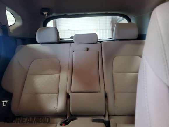 2019 Hyundai Tucson SE z VIN KM8J2CA41KU064640, wystawiony jako Copart lot #85099905 z przebiegiem 39 704 mil mil oraz Szkoda całkowita • Salvage title. Historia ofert i sprzedaży dostępna na DreamBid. Obrazek 10.