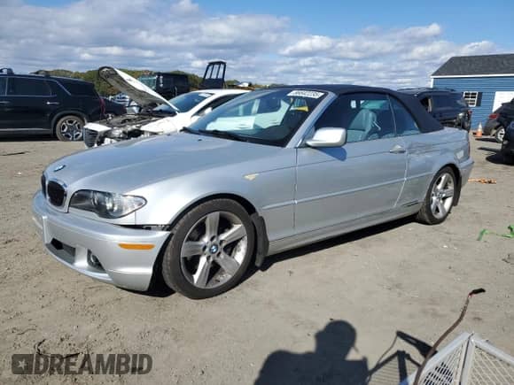 2004 BMW 3 Series 325Ci with VIN WBABW33424PL30949, listed as a Copart auction lot 86642235 with 58,752 mi miles and Clean title. Bid and sale history available at DreamBid. Image 1.