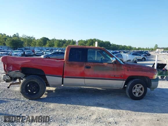 1997 Dodge 1500 с VIN 3B7HC13Y0VM568111, выставлен на аукционе IAAI как лот 42839995 с пробегом 165 005 миль миль и . История ставок и продаж доступна на DreamBid. Изображение 13.