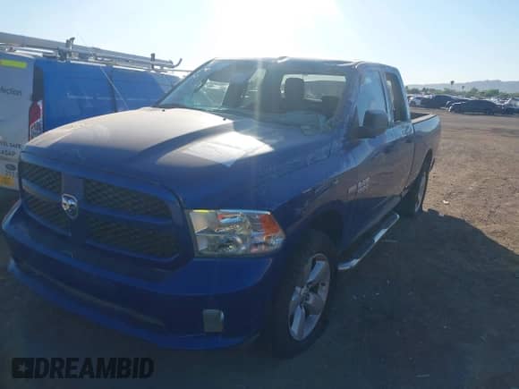2014 Ram 1500 Express z VIN 1C6RR6FT5ES388931, wystawiony jako IAAI lot #43173690 z przebiegiem 136 848 mil mil oraz . Historia ofert i sprzedaży dostępna na DreamBid. Obrazek 17.