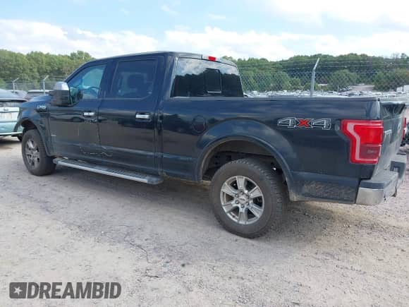 2016 Ford F-150 XLT z VIN 1FTFW1EG4GFC67217, wystawiony jako IAAI lot #43202017 z przebiegiem 227 685 mil mil oraz . Historia ofert i sprzedaży dostępna na DreamBid. Obrazek 3.