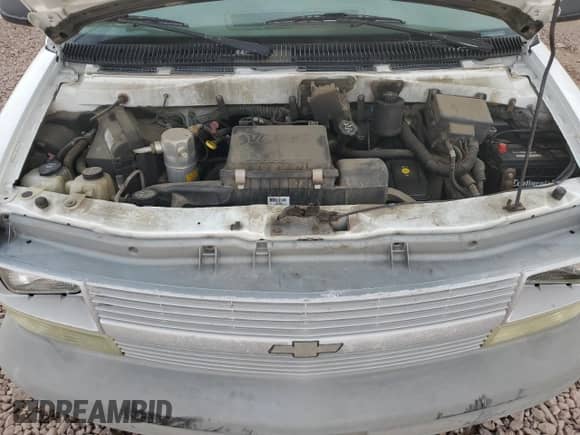 2004 Chevrolet Astro Cargo с VIN 1GCDM19X24B107752, выставлен на аукционе Copart как лот 86927524 с пробегом 292 965 миль миль и Списание • Salvage title. История ставок и продаж доступна на DreamBid. Изображение 13.