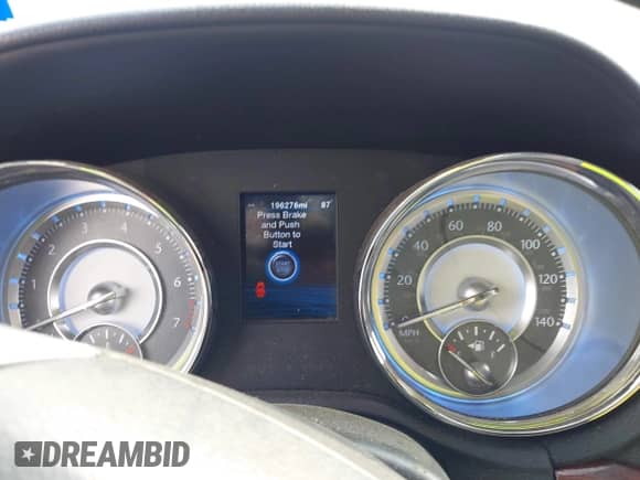 2012 Chrysler 300 Limited с VIN 2C3CCACG9CH198228, выставлен на аукционе IAAI как лот 43253597 с пробегом 196 276 миль миль и . История ставок и продаж доступна на DreamBid. Изображение 7.