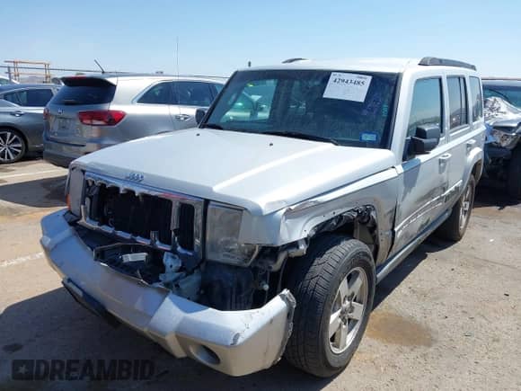 2007 Jeep Commander Sport с VIN 1J8HG48KX7C626507, выставлен на аукционе IAAI как лот 42943485 с пробегом 143 286 миль миль и . История ставок и продаж доступна на DreamBid. Изображение 2.