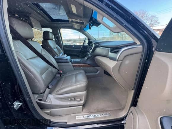 2019 Chevrolet Suburban Premier с VIN 1GNSKJKC3KR183500, выставлен на аукционе Copart как лот 45542635 с пробегом 253 160 миль миль и Чистый • Clean title. История ставок и продаж доступна на DreamBid. Изображение 5.