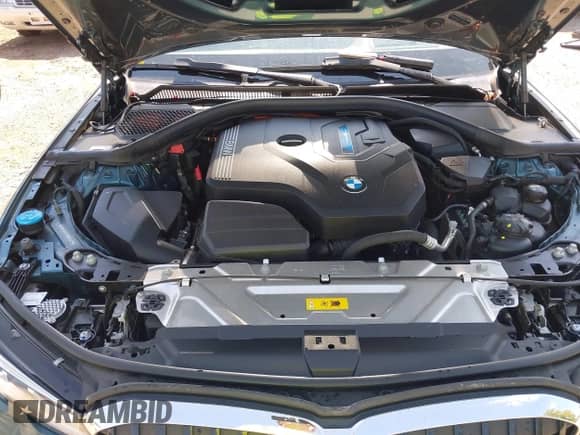 2021 BMW 3 Series 330e xDrive z VIN 3MW5P9J07M8B73432, wystawiony jako IAAI lot #43228949 z przebiegiem 37 102 mil mil oraz . Historia ofert i sprzedaży dostępna na DreamBid. Obrazek 10.