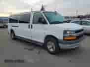 2019 Chevrolet Express Passenger LT с VIN 1GAZGPFG5K1216528, выставлен на аукционе Copart как лот 87693585 с пробегом 66 786 миль миль и Списание • Salvage title. История ставок и продаж доступна на DreamBid. Изображение 4.