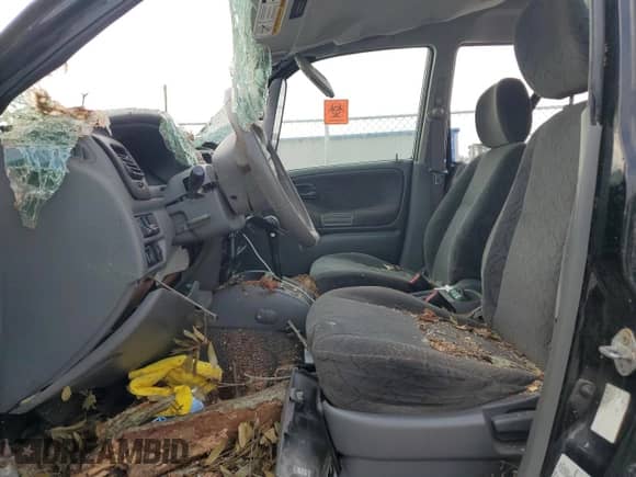 2001 Chevrolet Tracker LT с VIN 2CNBE634416919578, выставлен на аукционе Copart как лот 76677934 с пробегом Не указан миль и Списание • Salvage title. История ставок и продаж доступна на DreamBid. Изображение 7.