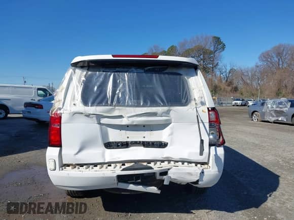 2018 Chevrolet Tahoe Commercial z VIN 1GNSKFECXJR201692, wystawiony jako IAAI lot #41606352 z przebiegiem 36 882 mil mil oraz . Historia ofert i sprzedaży dostępna na DreamBid. Obrazek 16.