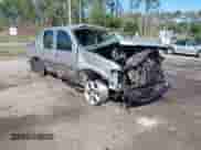 2011 Chevrolet Avalanche LT z VIN 3GNTKFE33BG223958, wystawiony jako IAAI lot #43435062 z przebiegiem 181 279 mil mil oraz . Historia ofert i sprzedaży dostępna na DreamBid. Obrazek 1.