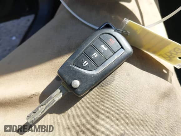 2021 Toyota Camry SE Nightshade z VIN 4T1G11AKXMU523439, wystawiony jako IAAI lot #43122074 z przebiegiem 66 261 mil mil oraz . Historia ofert i sprzedaży dostępna na DreamBid. Obrazek 11.