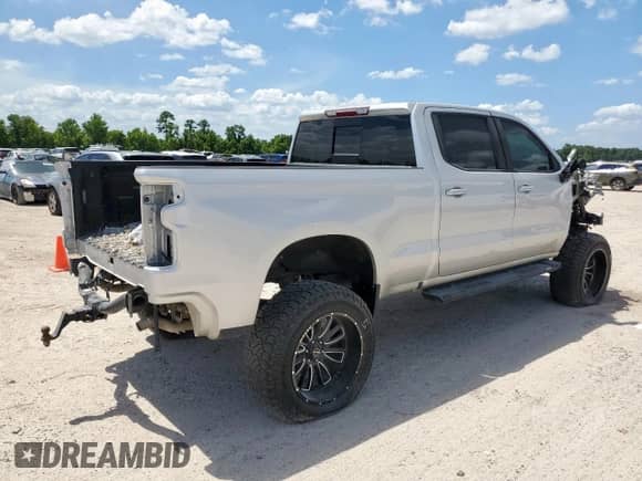 2020 Chevrolet Silverado 1500 LT with VIN 3GCUYDET2LG392807, listed as a Copart auction lot 56096065 with 75,080 mi miles and Salvage title. Bid and sale history available at DreamBid. Image 3.