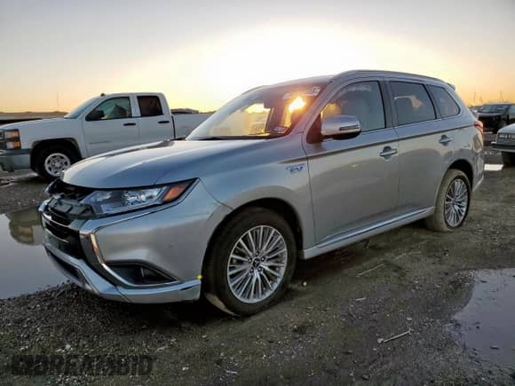 2022 Mitsubishi Outlander SEL с VIN JA4J2VA79NZ030635, выставлен на аукционе Copart как лот 90255485 с пробегом 73 710 миль миль и Списание • Salvage title. История ставок и продаж доступна на DreamBid. Изображение 1.