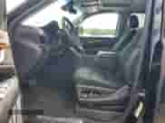 2019 Cadillac Escalade ESV Luxury с VIN 1GYS4HKJ7KR202182, выставлен на аукционе Copart как лот 67787025 с пробегом 59 094 миль миль и Списание • Salvage title. История ставок и продаж доступна на DreamBid. Изображение 7.