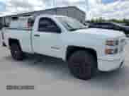 2015 Chevrolet Silverado 1500 Work Truck z VIN 1GCNKPEH9FZ194491, wystawiony jako Copart lot #55606995 z przebiegiem 115 266 mil mil oraz Czysty tytuł • Clean title. Historia ofert i sprzedaży dostępna na DreamBid. Obrazek 4.