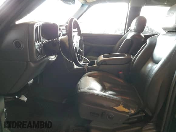 2005 Chevrolet Silverado SS с VIN 2GCEK19N651331052, выставлен на аукционе Copart как лот 44444705 с пробегом 309 161 миль миль и Списание • Salvage title. История ставок и продаж доступна на DreamBid. Изображение 7.