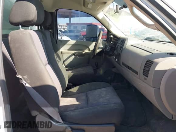 2010 Chevrolet Silverado 2500HD с VIN 1GB3KVBK5AF153253, выставлен на аукционе IAAI как лот 42129825 с пробегом 302 599 миль миль и . История ставок и продаж доступна на DreamBid. Изображение 5.