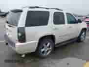 2012 Chevrolet Tahoe LTZ z VIN 1GNSCCE06CR305746, wystawiony jako IAAI lot #41852437 z przebiegiem 198 372 mil mil oraz . Historia ofert i sprzedaży dostępna na DreamBid. Obrazek 4.