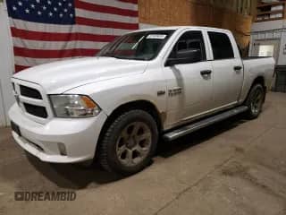 2014 Ram 1500 Express z VIN 1C6RR7KTXES157910, wystawiony jako Copart lot #87489455 z przebiegiem 184 292 mil mil oraz Czysty tytuł • Clean title. Historia ofert i sprzedaży dostępna na DreamBid. Obrazek 1.