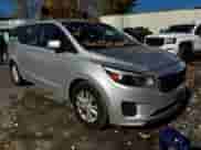 2017 Kia Sedona L with VIN KNDMA5C10H6272539, listed as a Copart auction lot 89728155 with 204,467 mi miles and Clean title. Bid and sale history available at DreamBid. Image 1.