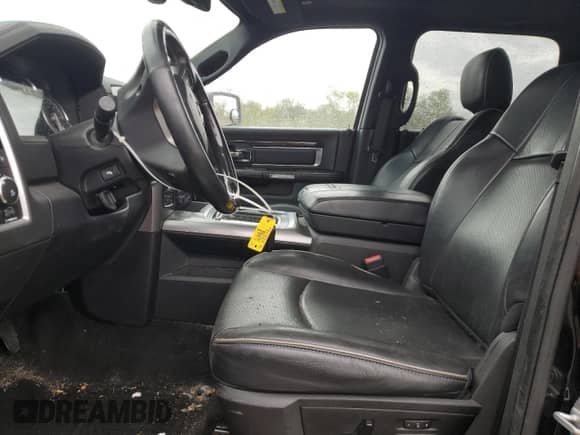 2017 Ram 1500 Limited z VIN 1C6RR7WT9HS549615, wystawiony jako Copart lot #55212055 z przebiegiem 138 392 mil mil oraz Szkoda całkowita • Salvage title. Historia ofert i sprzedaży dostępna na DreamBid. Obrazek 7.