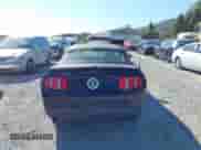 2012 Ford Mustang V6 с VIN 1ZVBP8EM6C5255710, выставлен на аукционе IAAI как лот 43094136 с пробегом 180 229 миль миль и . История ставок и продаж доступна на DreamBid. Изображение 17.