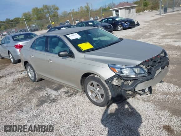 2014 Chevrolet Malibu LS с VIN 1G11B5SLXEF126382, выставлен на аукционе IAAI как лот 43416357 с пробегом 70 037 миль миль и . История ставок и продаж доступна на DreamBid. Изображение 1.
