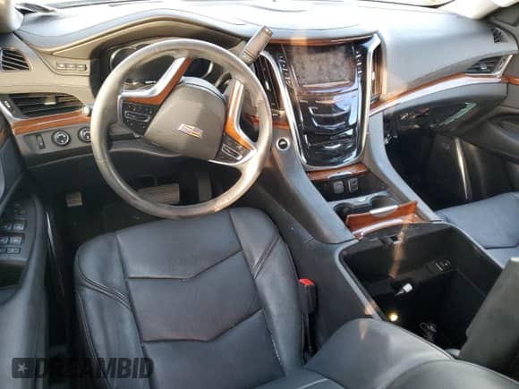 2017 Cadillac Escalade ESV Luxury с VIN 1GYS4HKJ1HR317983, выставлен на аукционе Copart как лот 66215615 с пробегом 32 861 миль миль и Списание • Salvage title. История ставок и продаж доступна на DreamBid. Изображение 8.