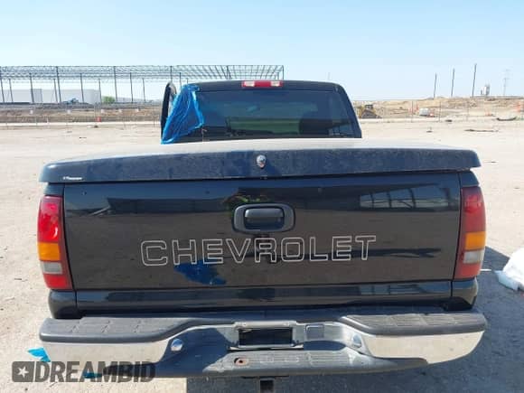 2000 Chevrolet Silverado 1500 LS with VIN 1GCEC14WXYZ169662, listed as a IAAI auction lot 42315414 with 165,687 mi miles and . Bid and sale history available at DreamBid. Image 15.