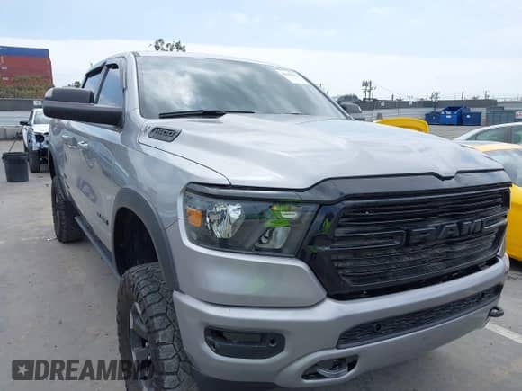 2022 Ram 1500 Big Horn z VIN 1C6RREMT2NN246600, wystawiony jako IAAI lot #42345982 z przebiegiem 21 198 mil mil oraz . Historia ofert i sprzedaży dostępna na DreamBid. Obrazek 6.