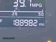 2018 Hyundai Accent SE z VIN 3KPC24A36JE011312, wystawiony jako IAAI lot #43368624 z przebiegiem 188 982 mil mil oraz . Historia ofert i sprzedaży dostępna na DreamBid. Obrazek 15.