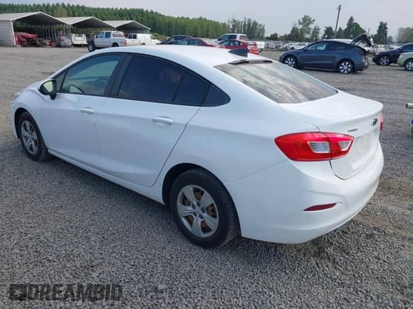2018 Chevrolet Cruze LS с VIN 1G1BC5SM1J7228877, выставлен на аукционе IAAI как лот 43066362 с пробегом 92 538 миль миль и . История ставок и продаж доступна на DreamBid. Изображение 3.