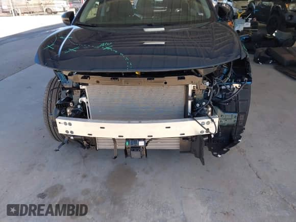 2025 Nissan Murano Platinum with VIN 5N1AZ3DT2SC112599, listed as a IAAI auction lot 42931843 with 3,340 mi miles and . Bid and sale history available at DreamBid. Image 6.