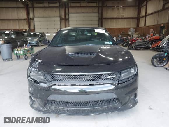 2018 Dodge Charger R/T z VIN 2C3CDXCT8JH331636, wystawiony jako IAAI lot #43083523 z przebiegiem 136 301 mil mil oraz . Historia ofert i sprzedaży dostępna na DreamBid. Obrazek 12.