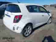 2013 Chevrolet Sonic LTZ с VIN 1G1JE6SH0D4169650, выставлен на аукционе IAAI как лот 41441762 с пробегом 170 931 миль миль и . История ставок и продаж доступна на DreamBid. Изображение 4.
