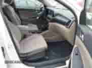 2021 Hyundai Tucson SEL с VIN KM8J33AL4MU369315, выставлен на аукционе IAAI как лот 41942251 с пробегом 17 182 миль миль и . История ставок и продаж доступна на DreamBid. Изображение 5.