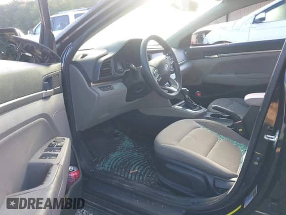 2020 Hyundai Elantra SEL z VIN KMHD84LF0LU954001, wystawiony jako IAAI lot #41991226 z przebiegiem 76 543 mil mil oraz . Historia ofert i sprzedaży dostępna na DreamBid. Obrazek 5.