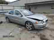 2006 Volvo S60 2.5L Turbo R с VIN YV1RH527662507371, выставлен на аукционе Copart как лот 80372214 с пробегом 163 879 миль миль и Списание • Salvage title. История ставок и продаж доступна на DreamBid. Изображение 4.