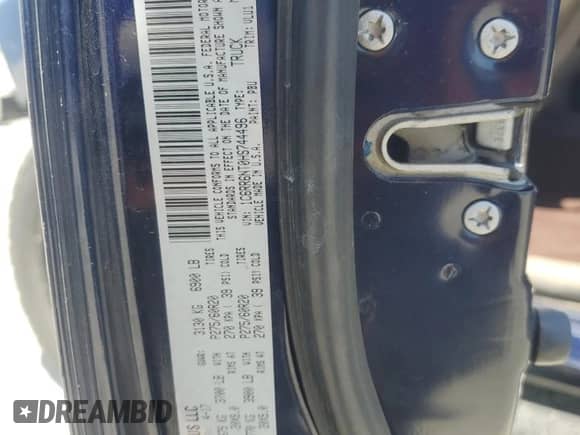 2017 Ram 1500 Laramie z VIN 1C6RR6NT0HS744496, wystawiony jako Copart lot #62587975 z przebiegiem 189 597 mil mil oraz Szkoda całkowita • Salvage title. Historia ofert i sprzedaży dostępna na DreamBid. Obrazek 13.