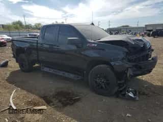 2019 Chevrolet Silverado 1500 Custom Trail Boss z VIN 1GCRYCEF2KZ346600, wystawiony jako Copart lot #82197715 z przebiegiem 49 702 mil mil oraz Szkoda całkowita • Salvage title. Historia ofert i sprzedaży dostępna na DreamBid. Obrazek 4.