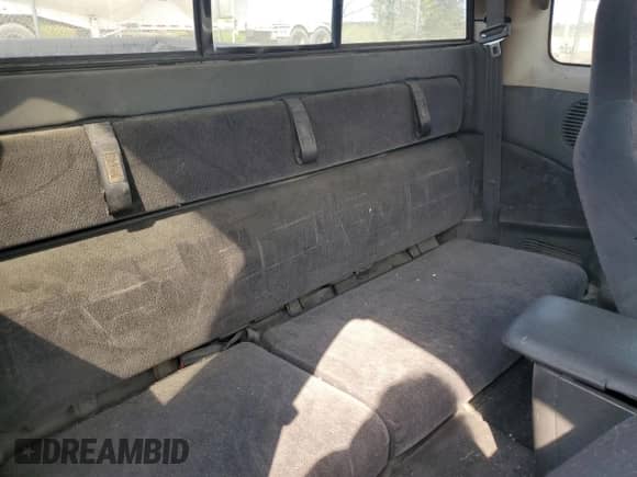 2001 Dodge Dakota с VIN 1B7GL22XX1S206802, выставлен на аукционе Copart как лот 71171595 с пробегом 226 260 миль миль и Чистый • Clean title. История ставок и продаж доступна на DreamBid. Изображение 10.