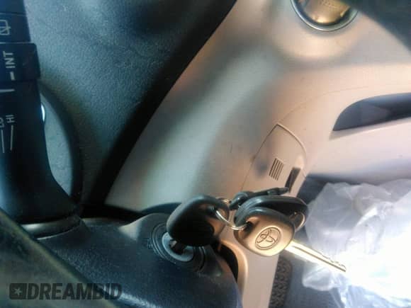 2008 Toyota Highlander z VIN JTEES41A482047025, wystawiony jako IAAI lot #35707410 z przebiegiem Nie podano mil oraz . Historia ofert i sprzedaży dostępna na DreamBid. Obrazek 11.