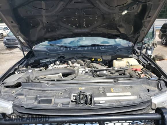 2019 Ford F-250 XL with VIN 1FT7W2BT7KEG72952, listed as a Copart auction lot 69014915 with 121,863 mi miles and Salvage title. Bid and sale history available at DreamBid. Image 11.