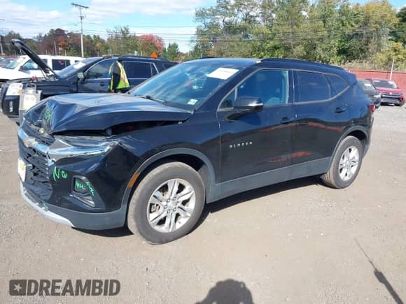 2020 Chevrolet Blazer LT z VIN 3GNKBBRA0LS634391, wystawiony jako IAAI lot #40618462 z przebiegiem 57 950 mil mil oraz . Historia ofert i sprzedaży dostępna na DreamBid. Obrazek 2.