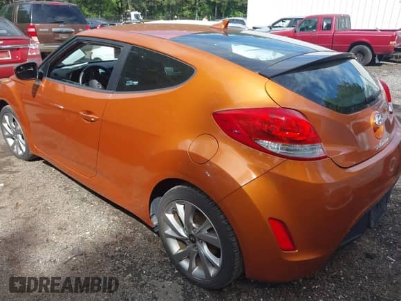 2016 Hyundai Veloster с VIN KMHTC6ADXGU301155, выставлен на аукционе IAAI как лот 43250975 с пробегом 61 556 миль миль и . История ставок и продаж доступна на DreamBid. Изображение 3.