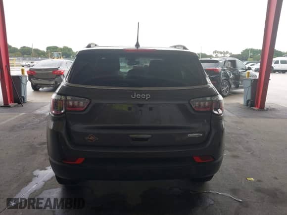 2022 Jeep Compass Latitude z VIN 3C4NJCBB6NT156492, wystawiony jako IAAI lot #43186692 z przebiegiem 50 442 mil mil oraz . Historia ofert i sprzedaży dostępna na DreamBid. Obrazek 16.